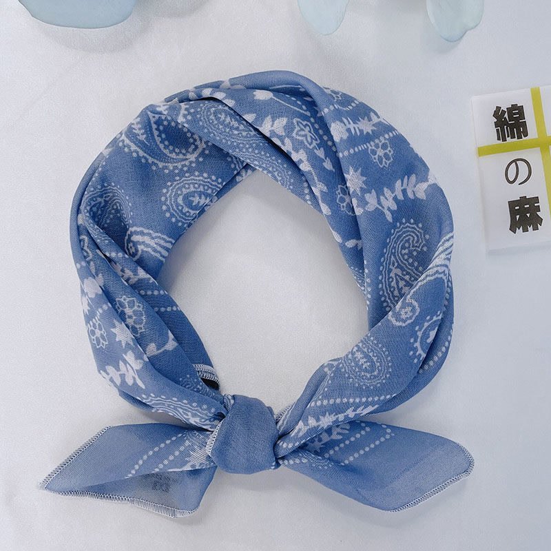 a new version of the plaster turban of cashew nuts, 58x58, air-conditioning room, neck scarf