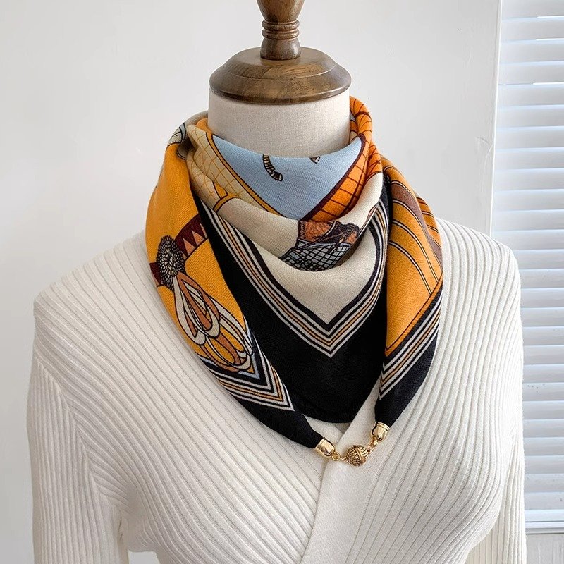 A new 2024, spring and autumn, scarf-proof, wind-proof turban girl