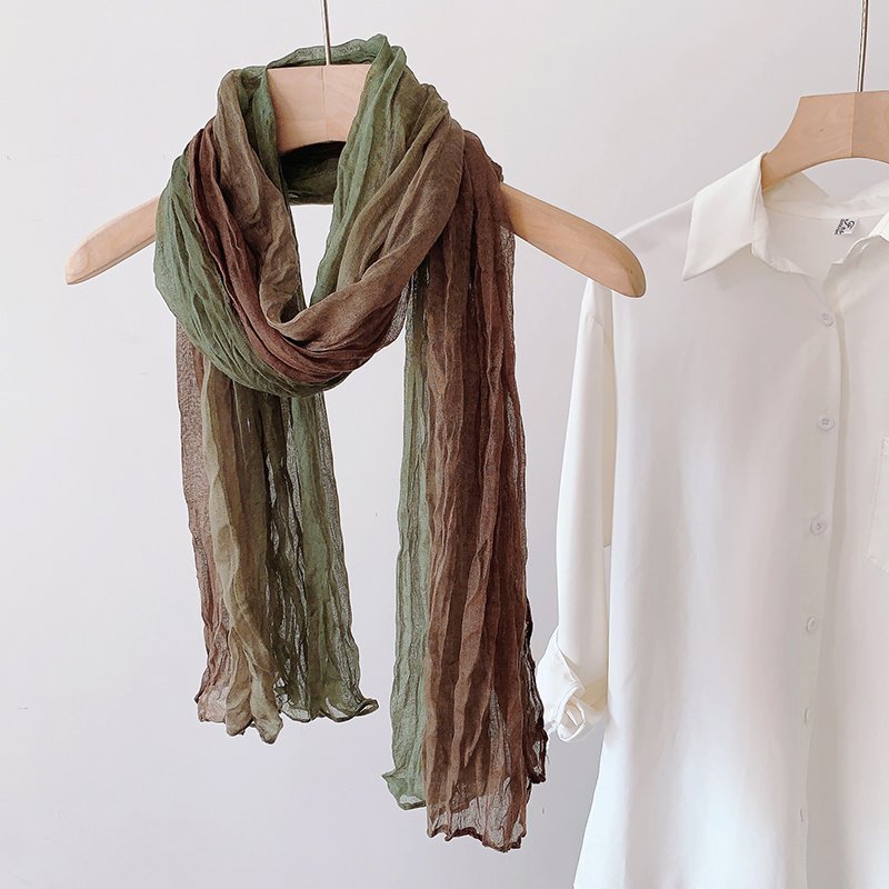 The new 2024 cotton turban girl's retrospect has a long shawl, wrinkled spring fall to keep her neck warm