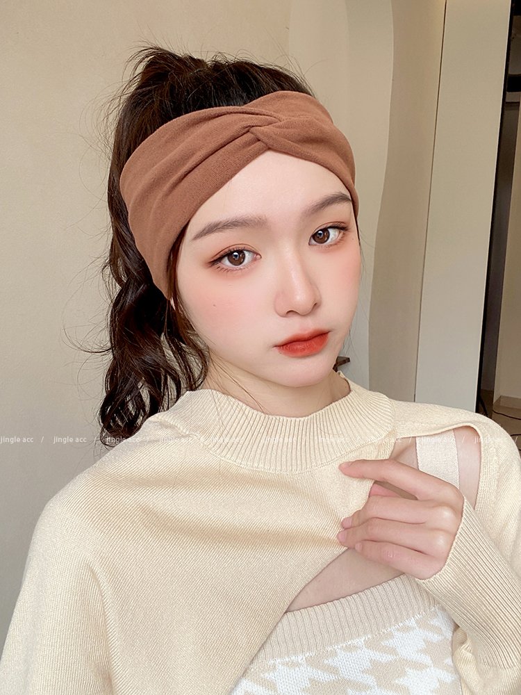 A new 2024 post-partum, wind-proof turban-proof, spring and winter turban for pregnant women with hair caps