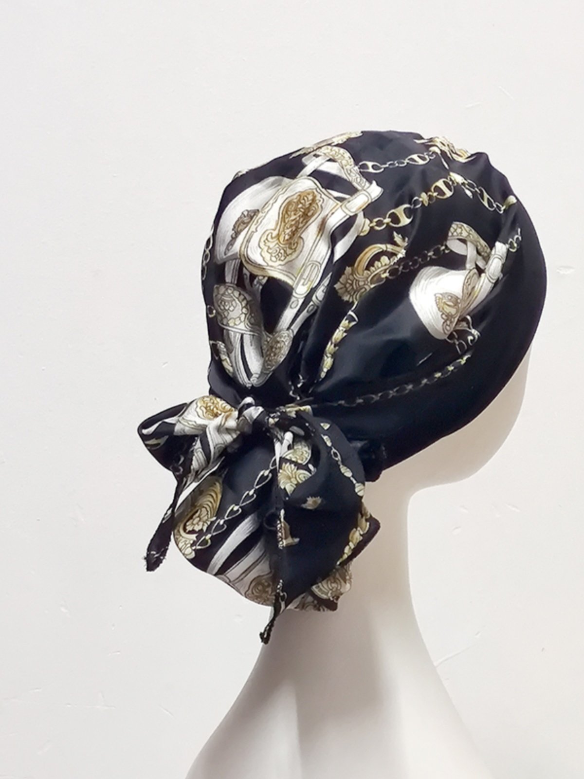 "Spring and summer new turban hats, small and thin, turban cap caps, twirling caps, twirling twirl hats."