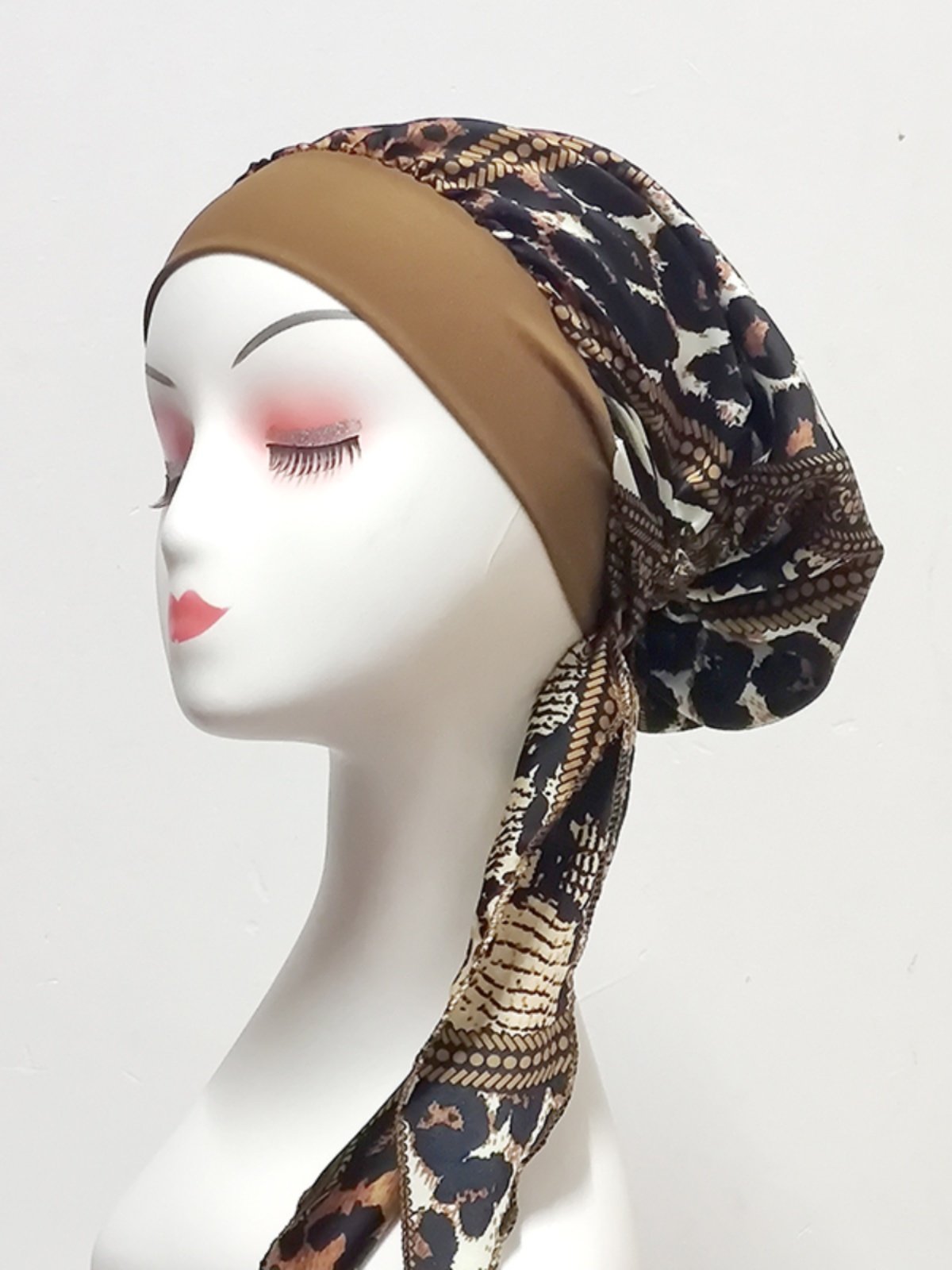 "Spring and summer new turban hats, small and thin, turban cap caps, twirling caps, twirling twirl hats."