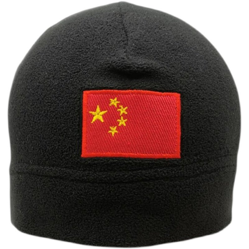 In the autumn and winter, men and women ride their tactical hats in a cold-proof, warm-winding, aircap movement