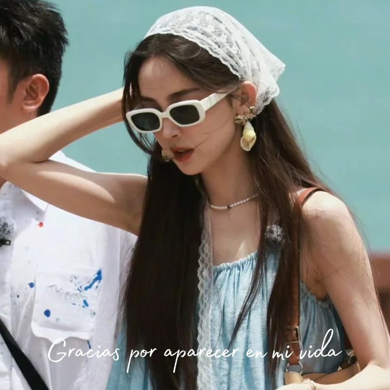 Naza and the lace turban
