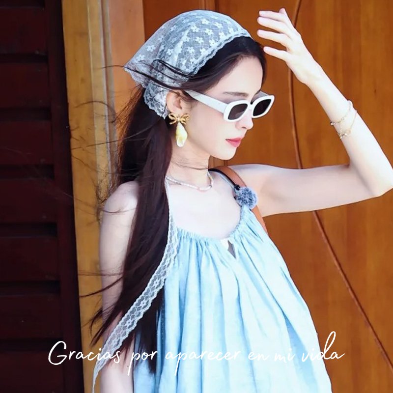 Naza and the lace turban