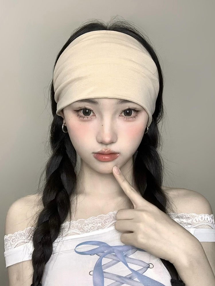A new 2024 turban Yoga Street plaque with a running and sweating outdoor sports cap