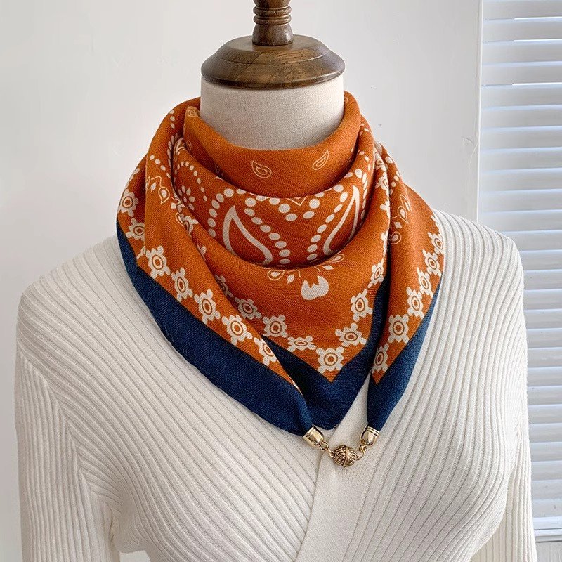 A new 2024 for the neck scarf girl, a little scarf girl, in the autumn and winter turban neck