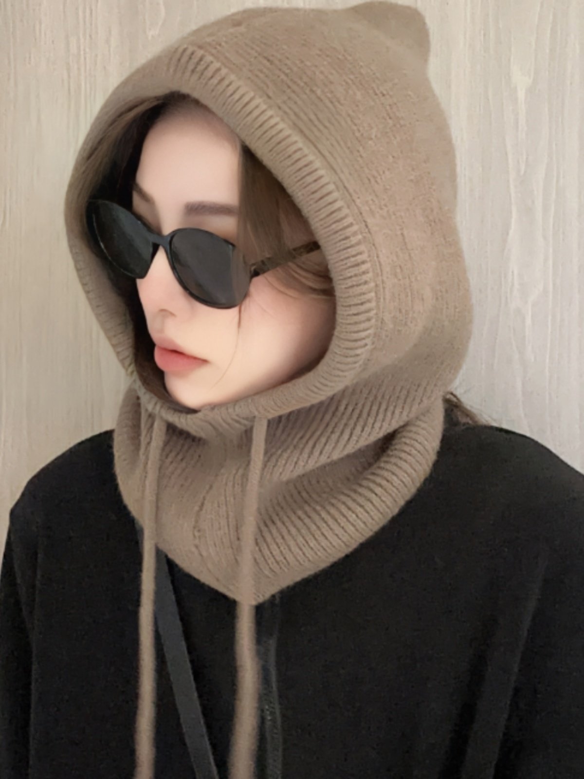 The new twilight of the Baraklafa, the winter wind-proof, hair-crowding, one-on-one, warm ear hat