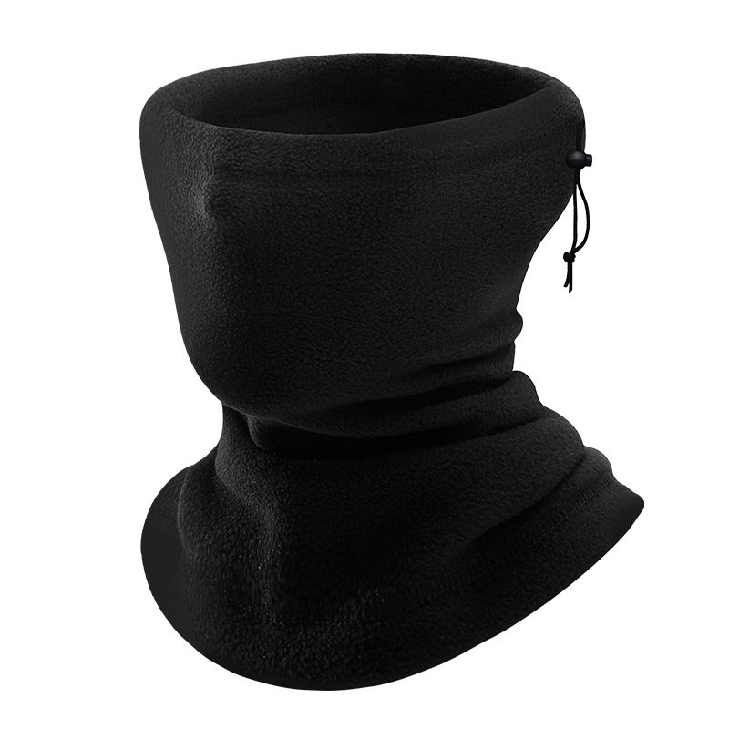 The winter windbreaker, who rides a face mask, warms up the cold