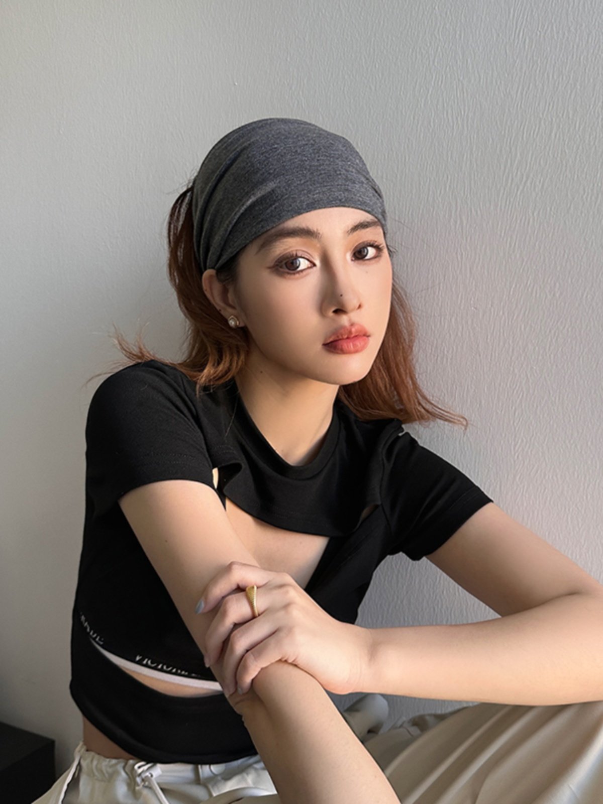 Super wide-blank turban-covered yogurt plaque, and a sweat-sucking outdoor exercise