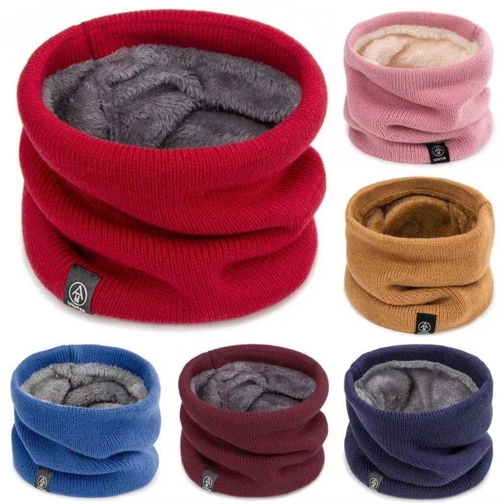 In the winter, both men and women will ride their hoods outside the house, knitting their necks