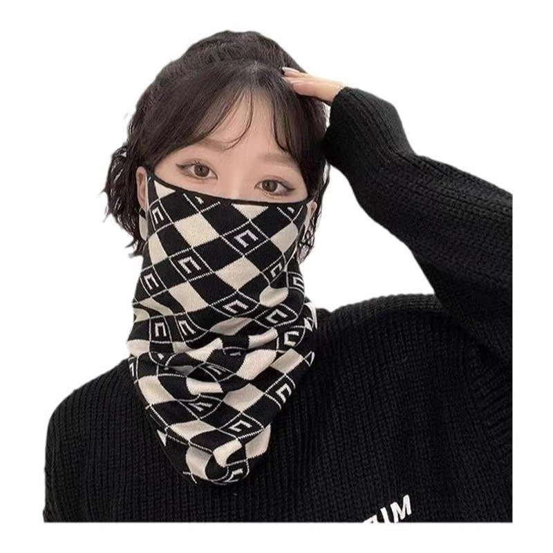 Twenty-two-hundred-and-half-year-old neck-and-grain-heavy motorcycle rides with a wind mask skiing scarf
