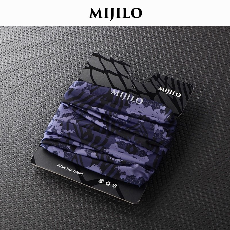 MIQUILO MIJILO, UV-FREE ICE-WIRE NECK, SUMMER SUN-COVERED TWILIGHT-SKINNED MAN RIDES A HOOD