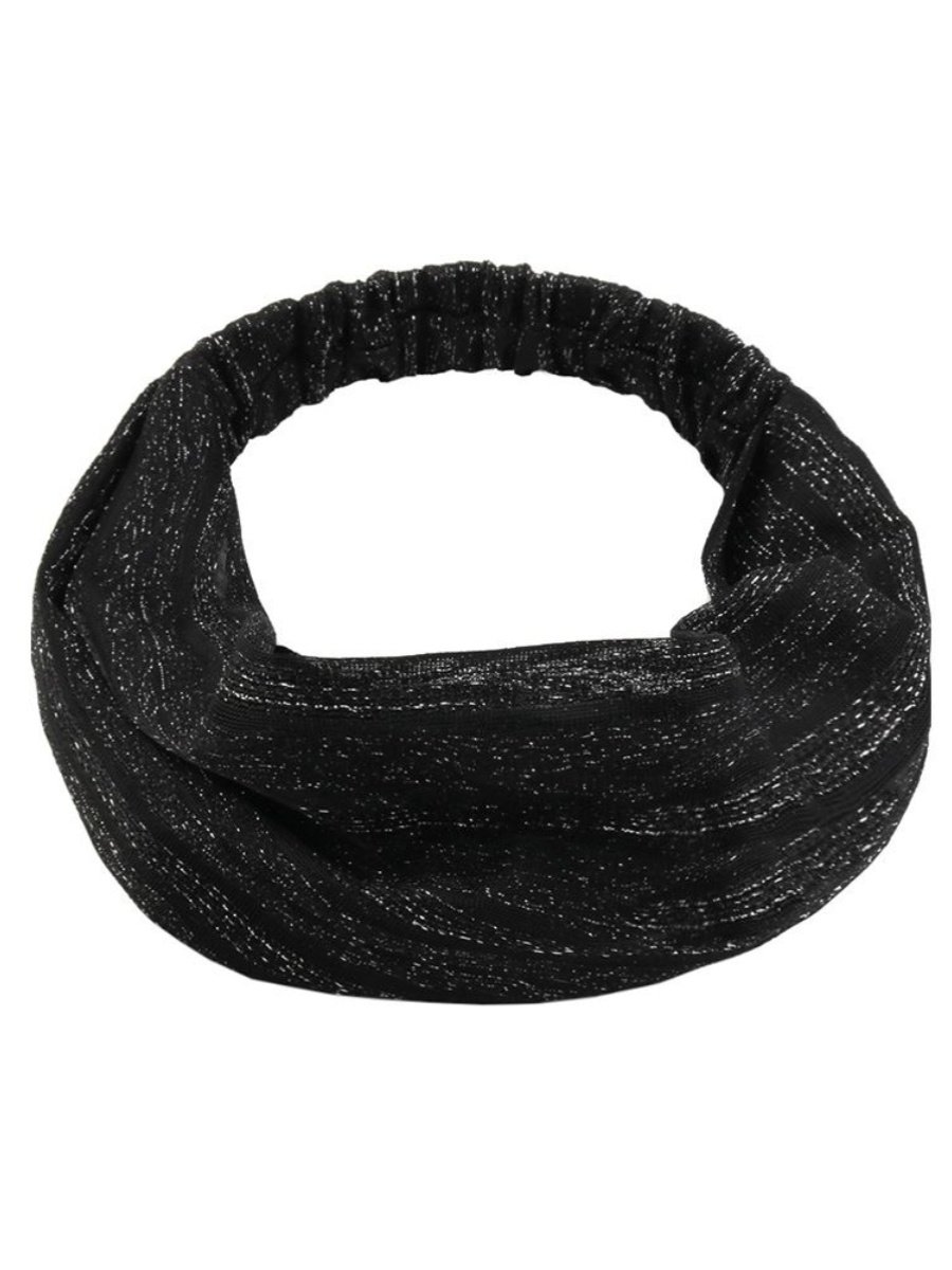 The broad side of the hair with the summer tweezers out to wash their faces and cover their hair with their heads around their heads