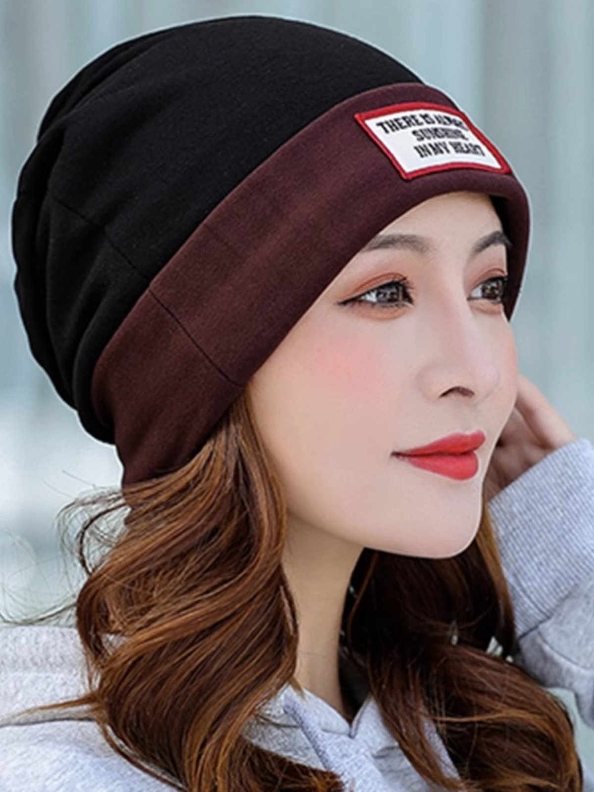 Ms. Autumn Hat, warm hoods, multi-purpose roll-side sticker caps for cold and wind-proof caps
