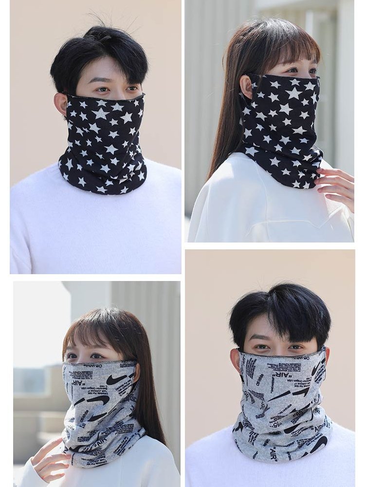 The lady with a velvet ear mask, warm and thick scarf for the autumn and winter
