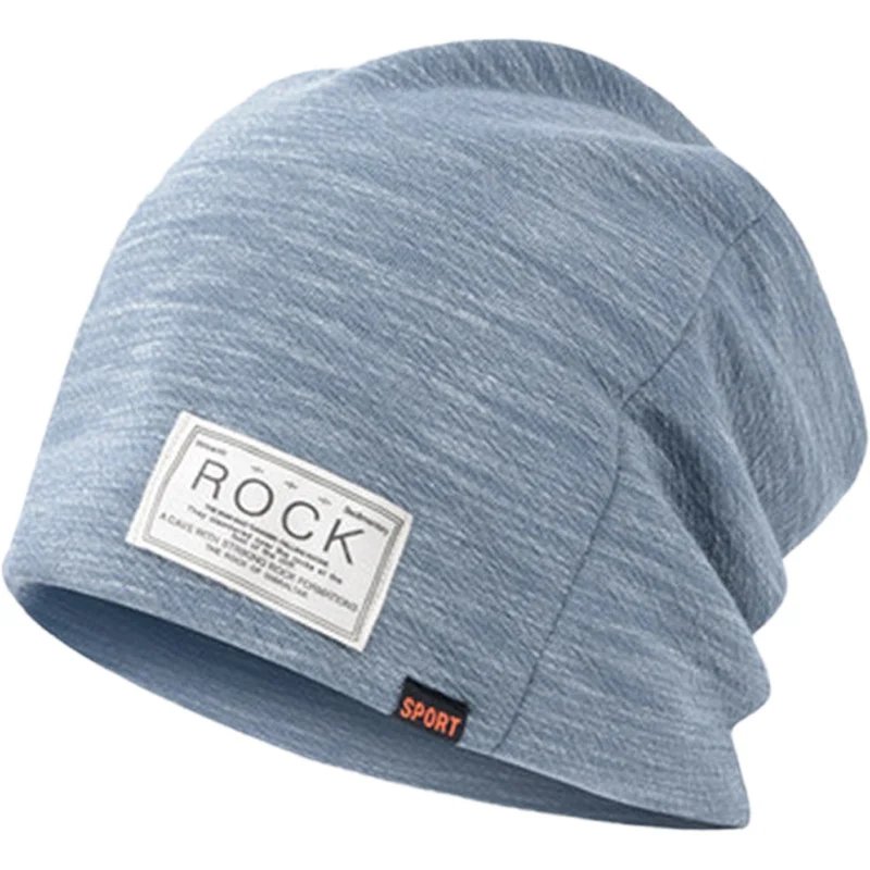 The turban man's air-breathing hood girl runs the moon's summer cap and rides the thin cap