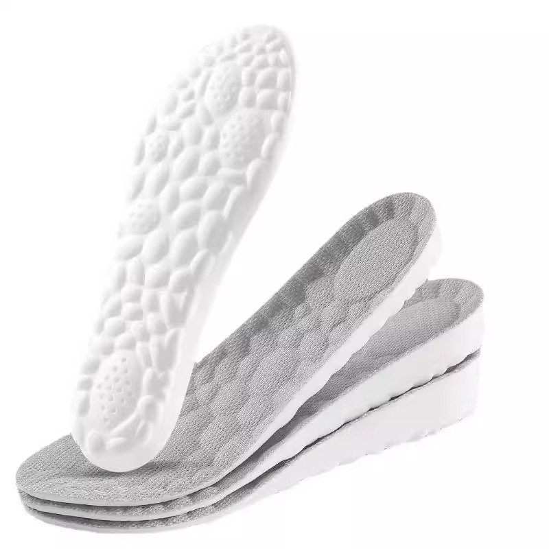 The man who stomps on the high shoe mats, the man who stomps on the high shoe pads, the woman who stomps on the skids, the woman who's not sweating