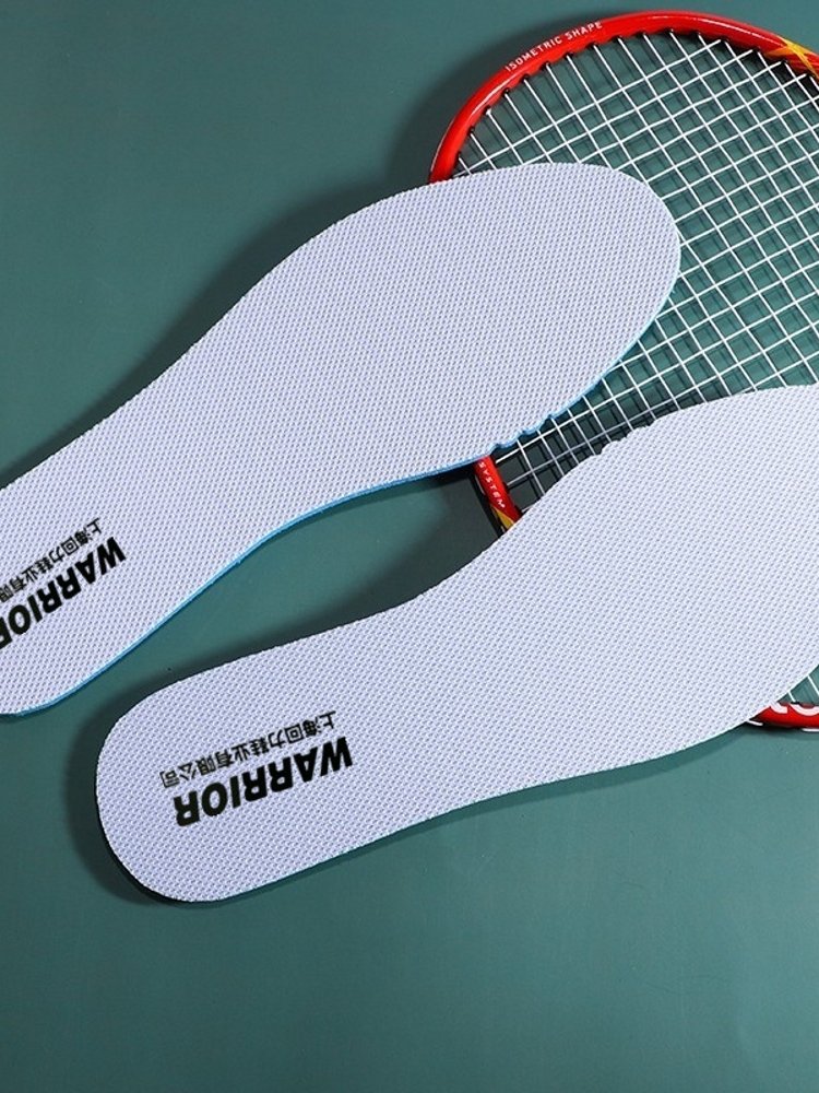 Resilient sneakers. Men and women with breathproof air