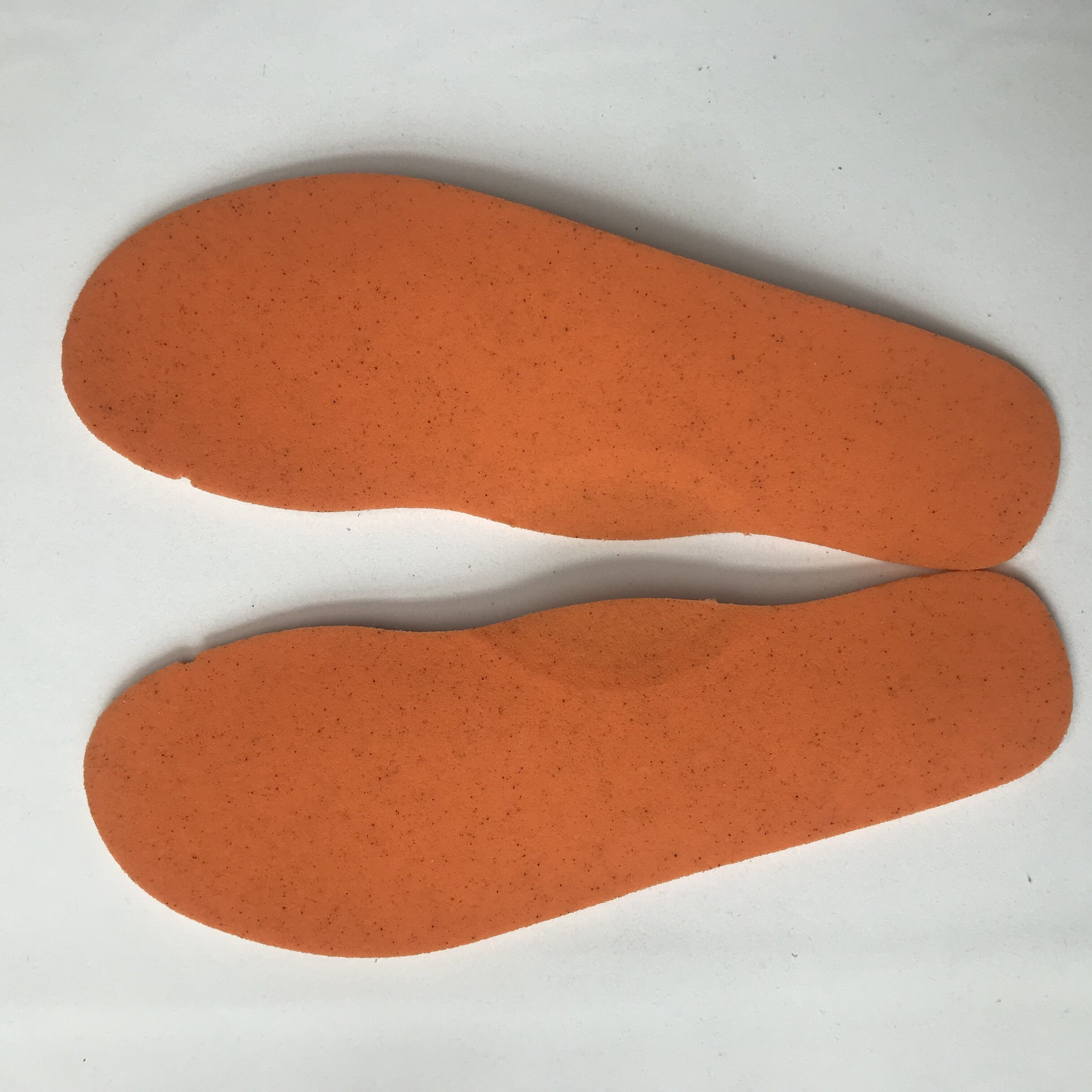 Tourist Toread, a man and a woman, raced on the hill, snorting through the air, sweating off the super soft and comfortable shoe pads