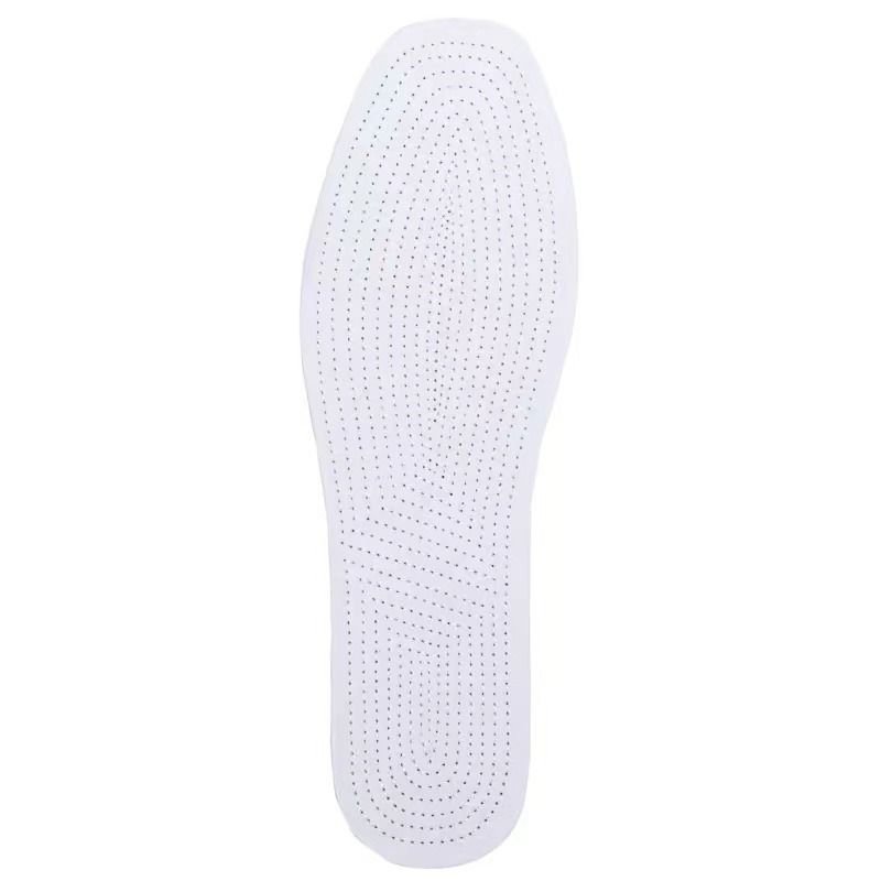 A man and a woman with a pure, hand-made, knitted, odour-proof shoe mat can deodorant their shoes for four seasons