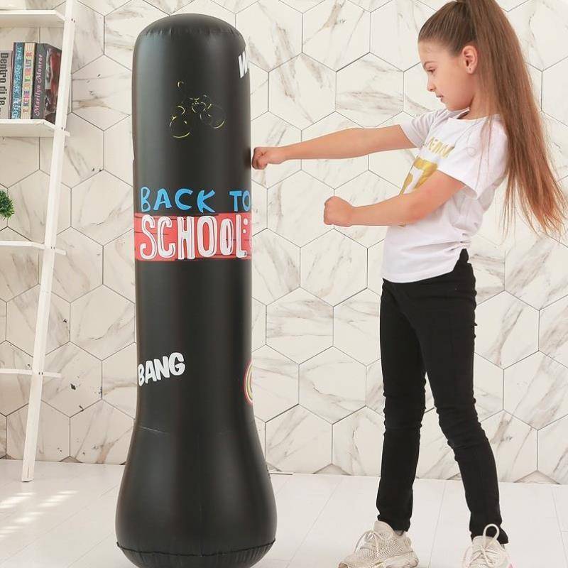 The stall decompressing the combat training device inflatable and the felling punch pounds thick spot, the spot of the spot