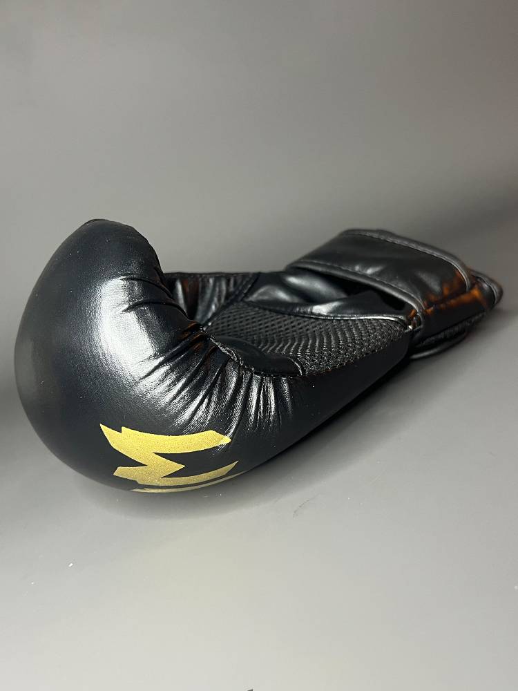 Men and women boxing gloves Children adults adolescents Muay Thai Sanda fight fist fighting sandbag training gloves