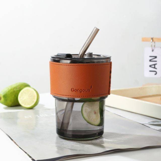 A cup + straw