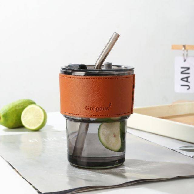 A cup + straw