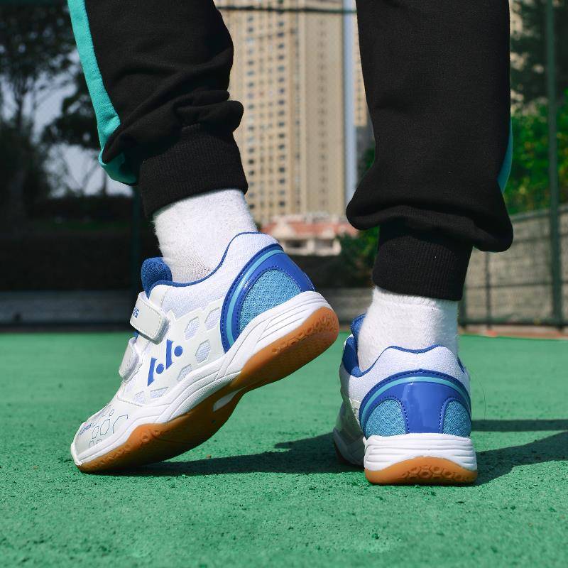 Professional fencing training shoes white coral beef tendon base shoe children's wear -resistant anti -slip boys competition shoes girl
