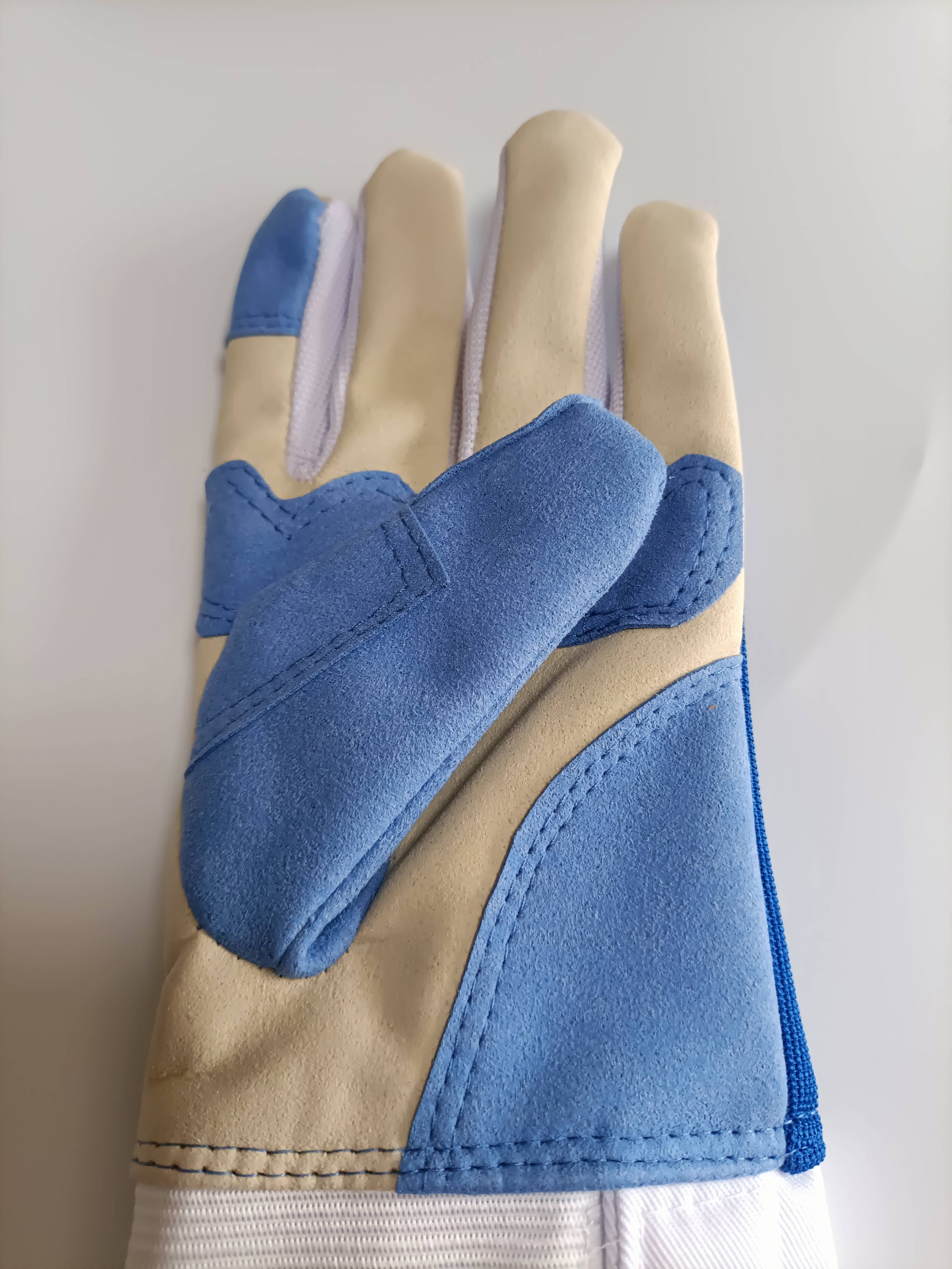 New scout sword gloves flower sword heavy sword universal glove competition training can be washed shit sword competition equipment