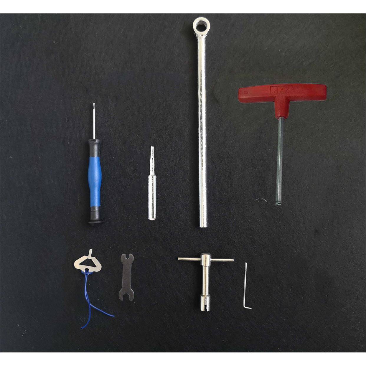 A full set of swords (without toolkits)