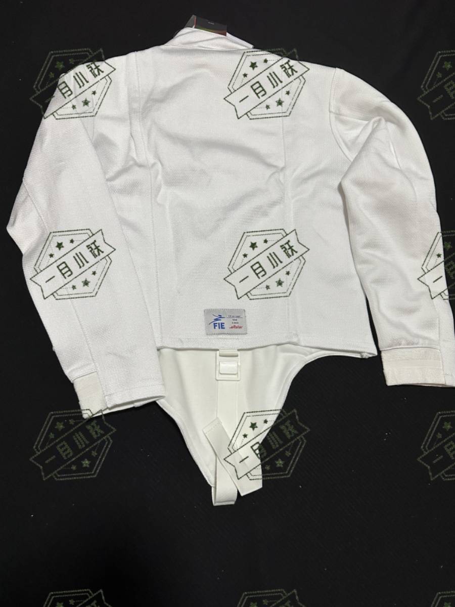 German genuine allstar flower heavy sacrifice star fencing service male adult coat light 800N ice silk fie