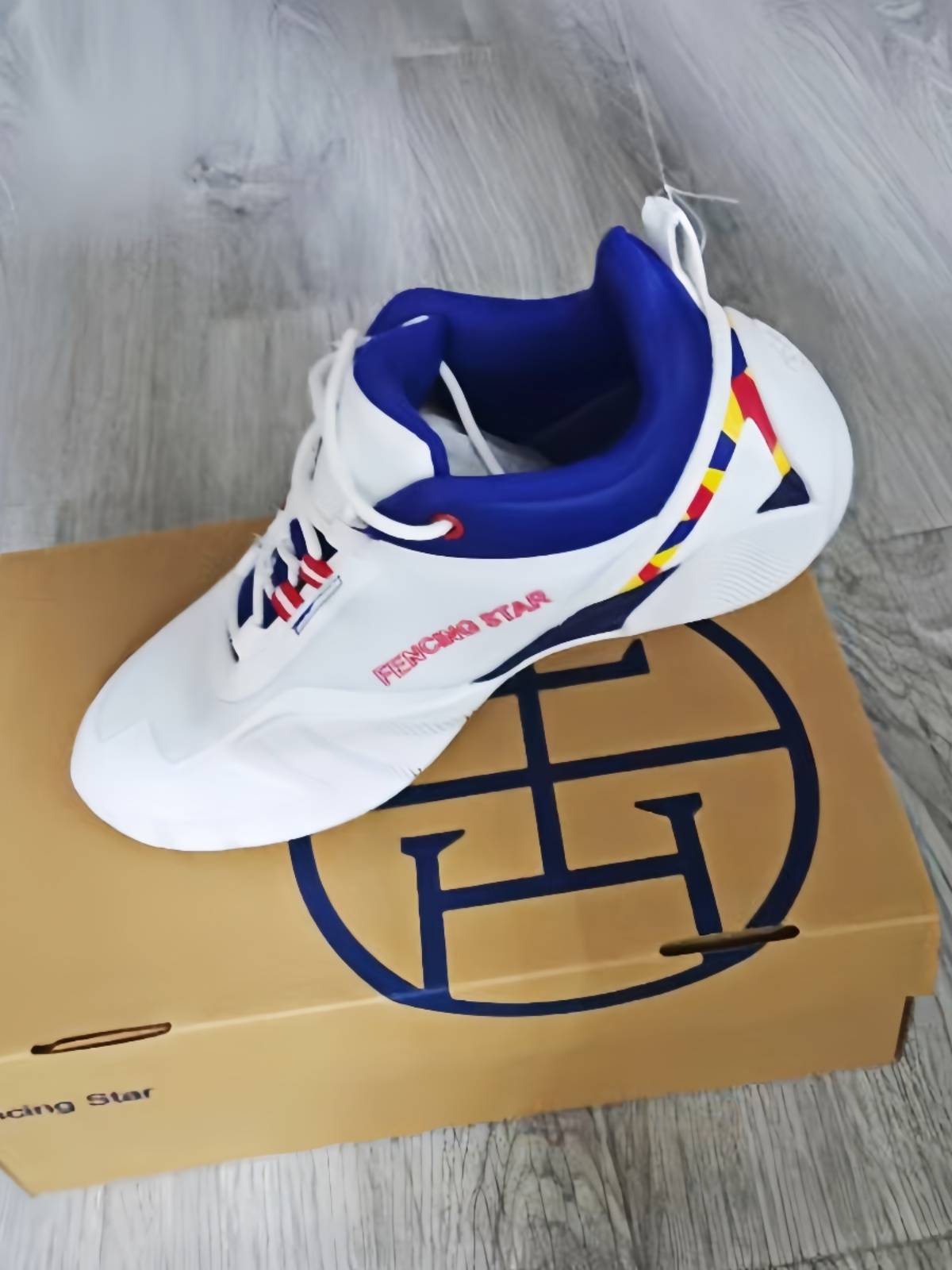 FENCINGSTAR Fengyun New Fencing Shoes Adult Children's Training Competition Shoes Anti -slip, wear -resistant shock absorption comfortable
