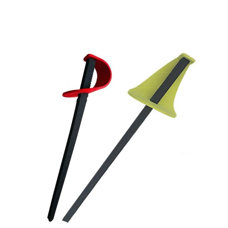 Quality training with two swords in red and yellow