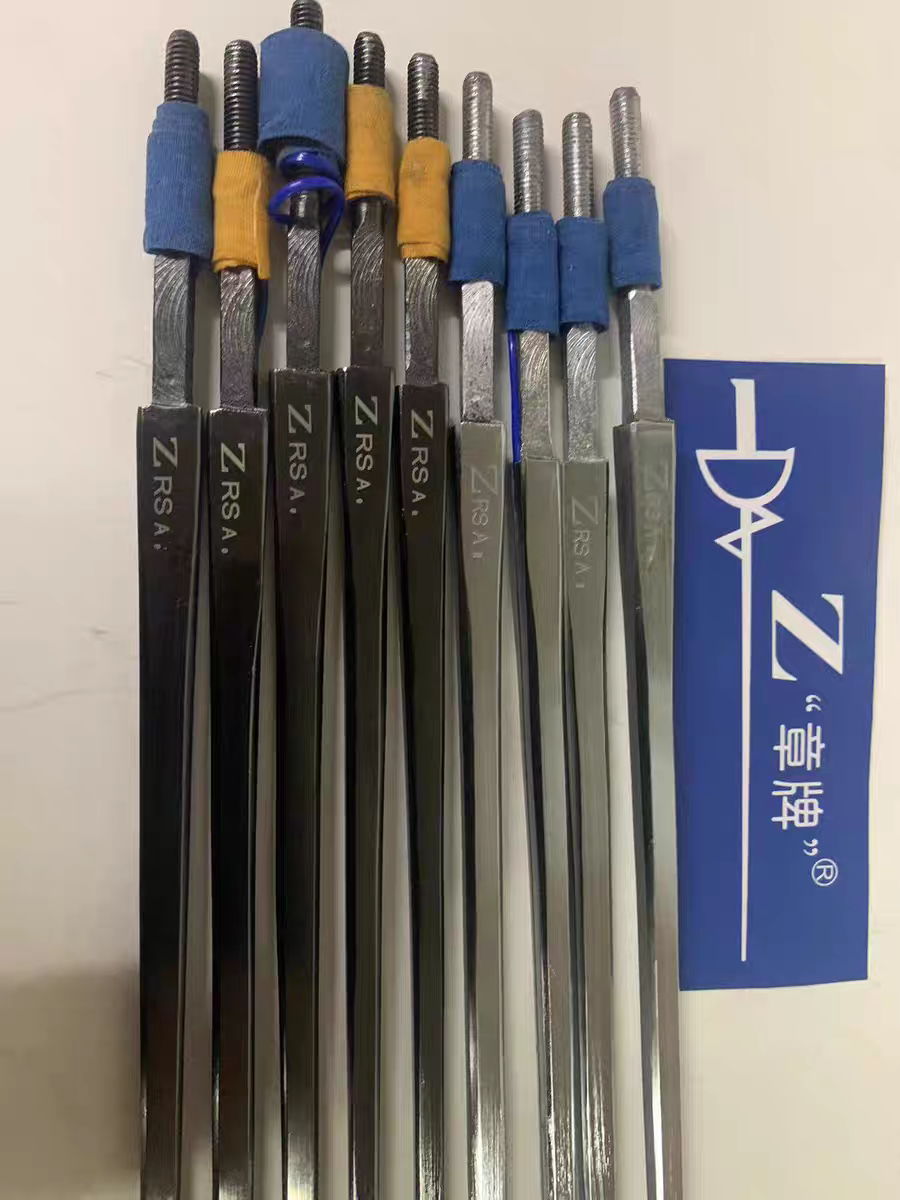 Zhangpai new product arc -type flower sword strip weight lightweight flexible flexible, soft and soft electric flower sword, the whole sword can participate in the competition