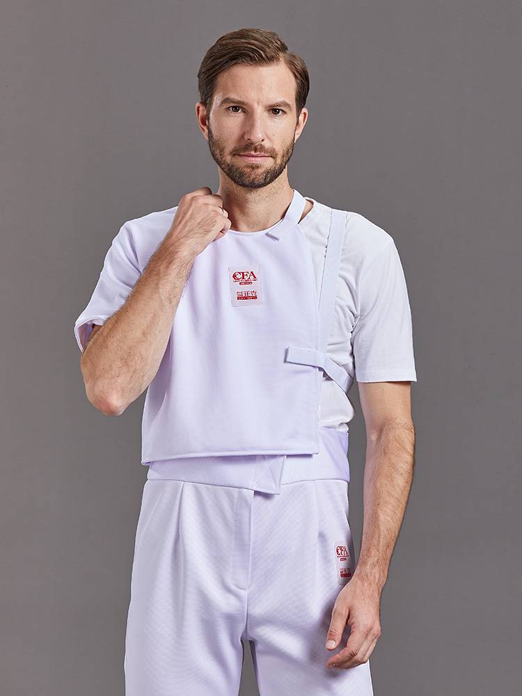 The fencing clothing vest CFA900N adult children's vest service can participate in the competition CFA sword association certification