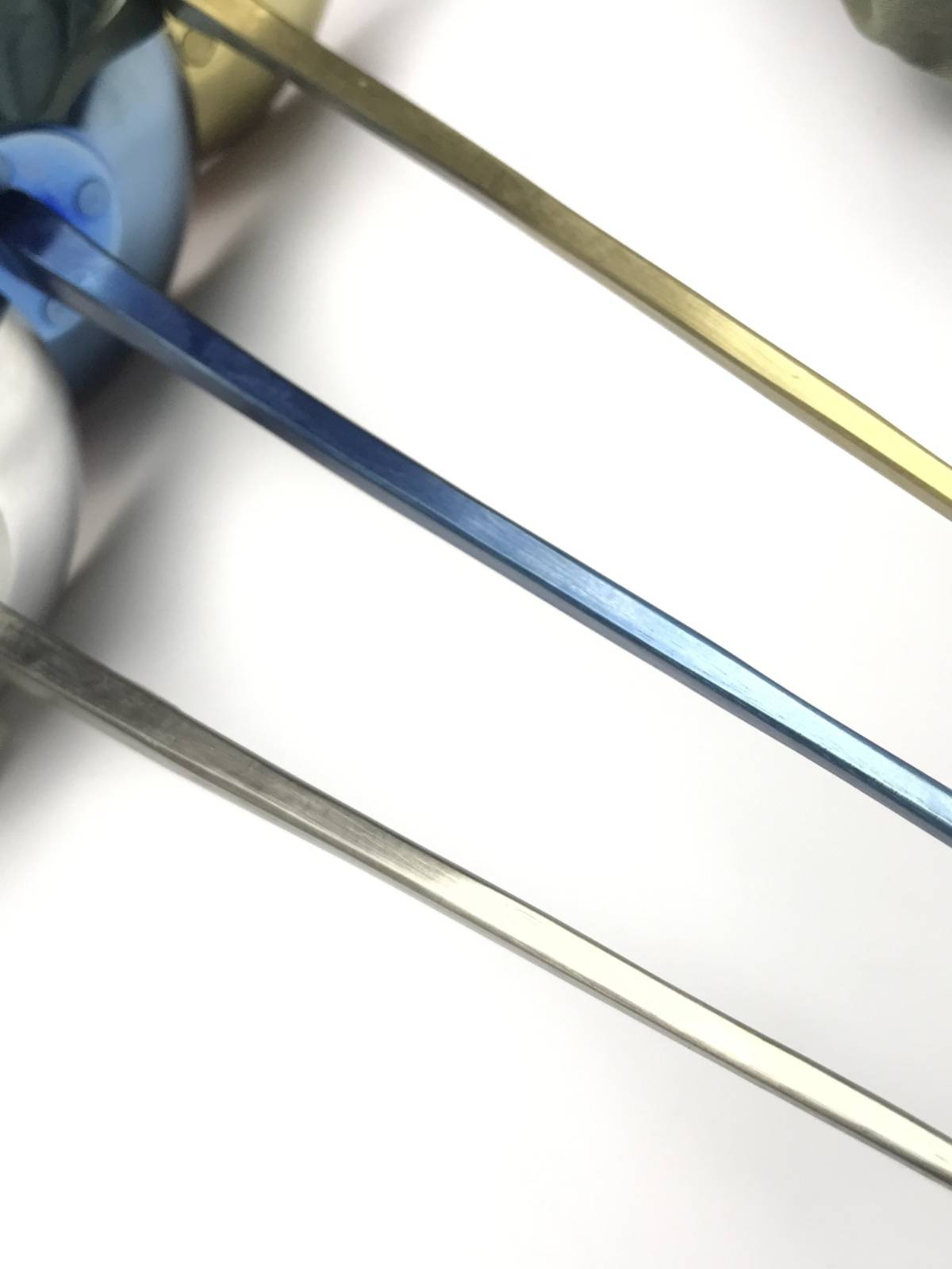 Fencing Electric Electric Sword Relax, Light Flower Sword Sword Sword Sword Competition, the whole sword imitation LP design can be contest