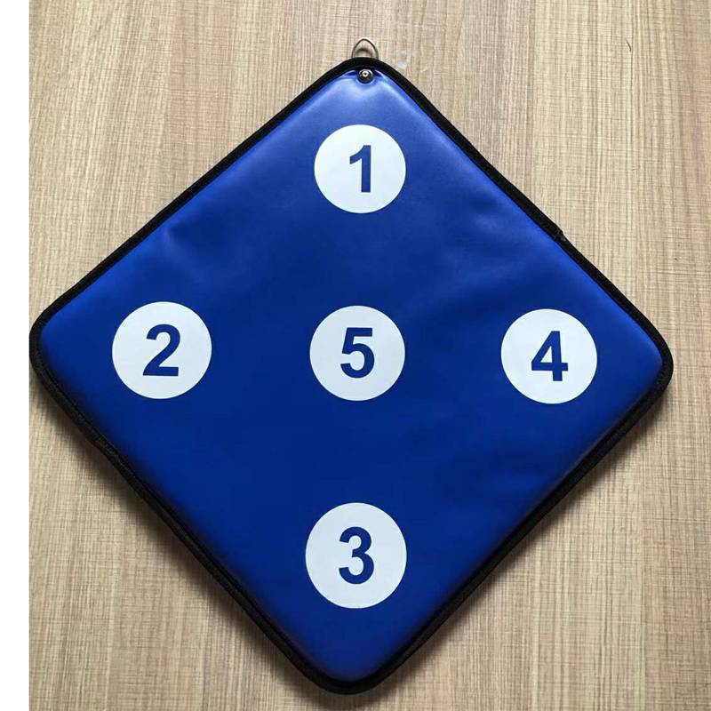 New sword target, small sword strike target, can hang the wall target, click more sword target