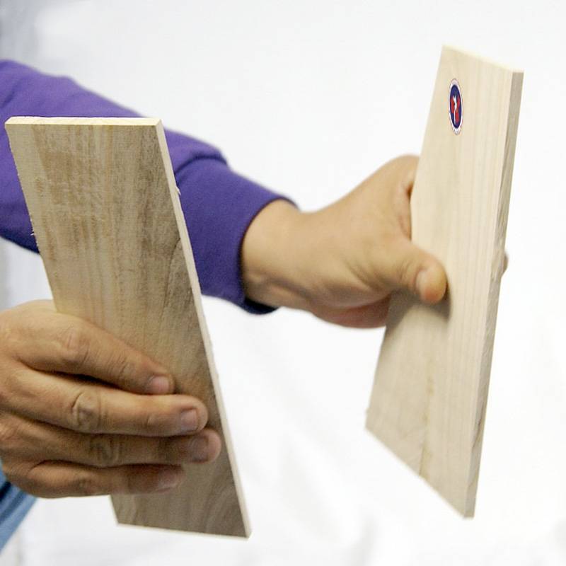 Customized Taekwondo Karate Children's Adult Performance Examination Examination Examination Standard Standard Tongmu Hitting Wooden Board