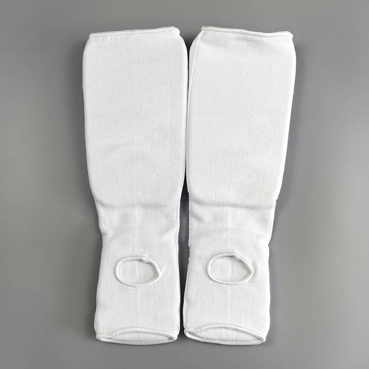 empty -handed legs, taekwondo gear, Sanju Thai boxing, tibia, tibia and legs, leaving the leg to protect the arms