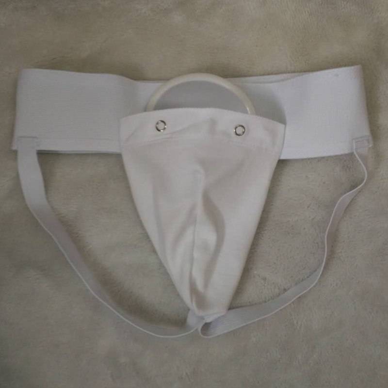 karate boxing in Taekwondo, karate boxing in his pants