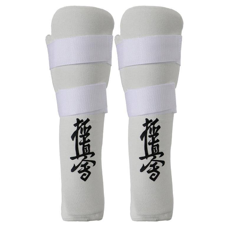 Thick -legged empty -handed karate Sanja boxing and buckle legs Thai boxing footbacks Thai boxing tibial taekwondo