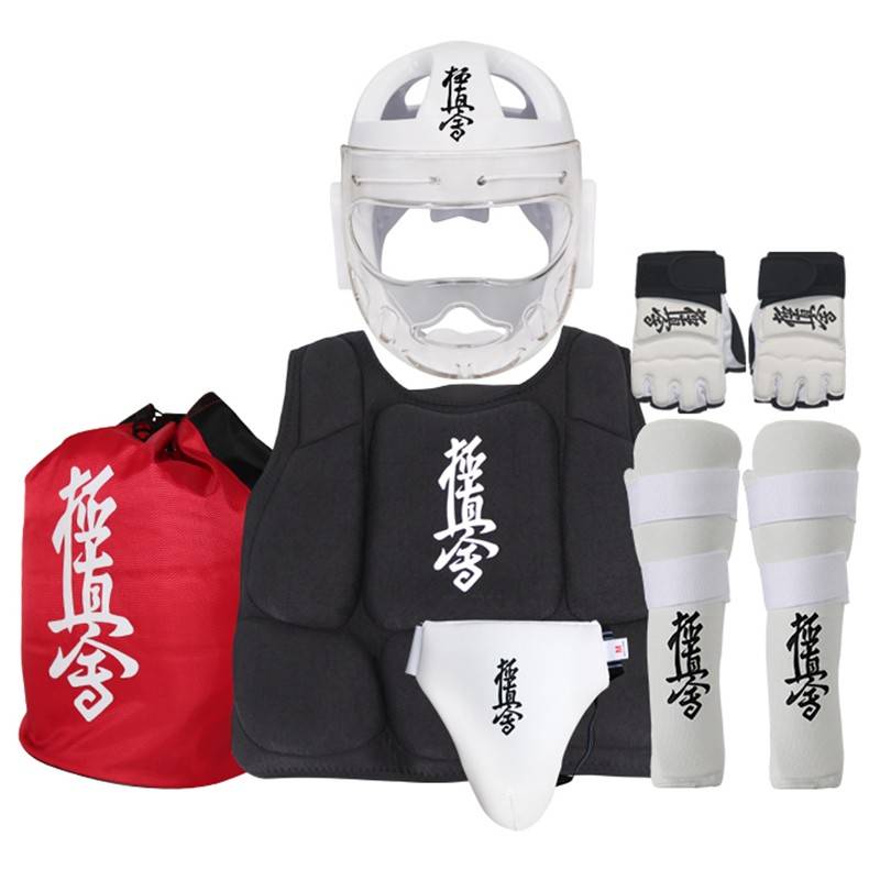 A complete set of children's masks, head -to -chest boxing arm protection adult combat training set