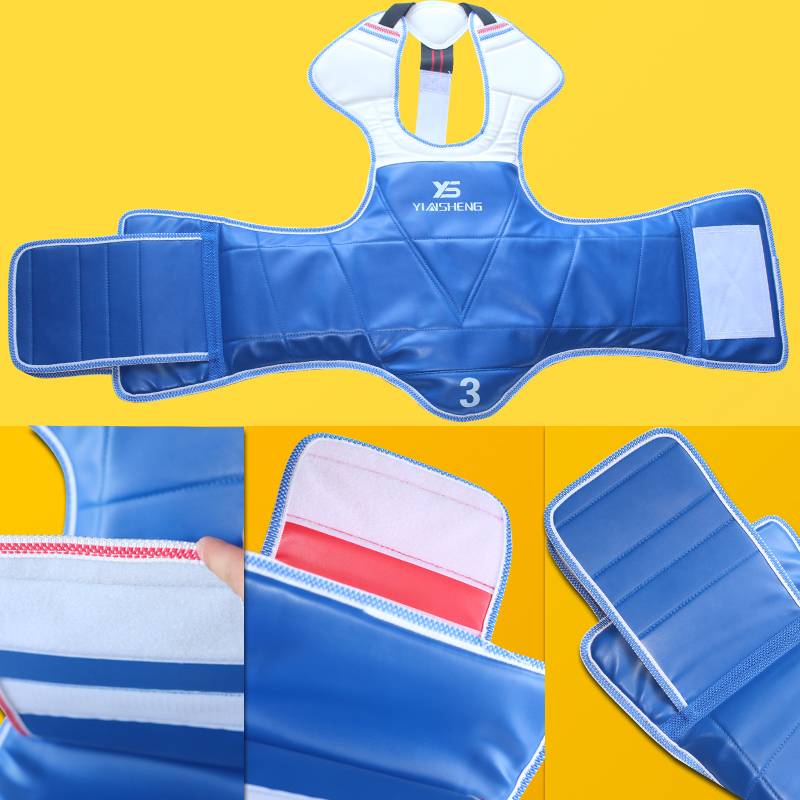 Silver-sung adult taekwondo, with a karate karate to his chest and karate to his body