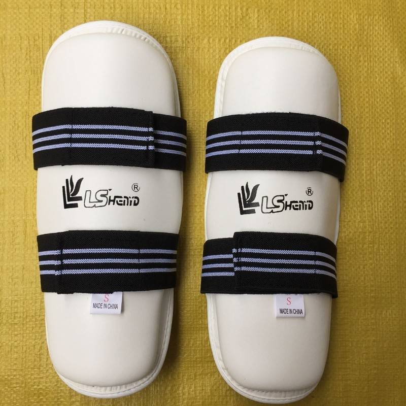Leg protection (no. comment)