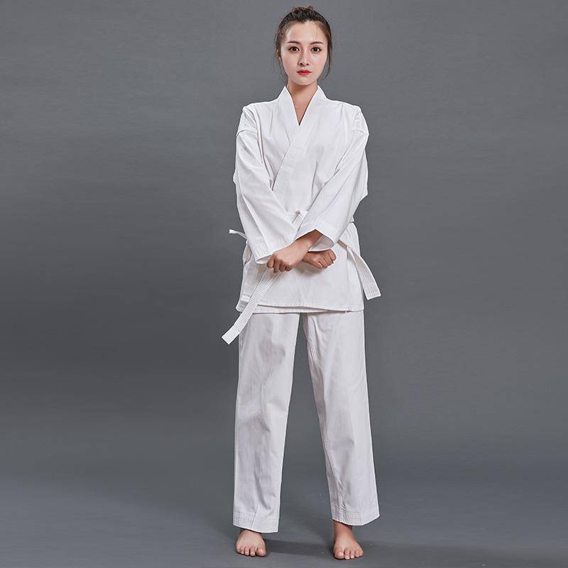 Sleeping doctors men and women adult training Taoism can customize black and white karate road clothes