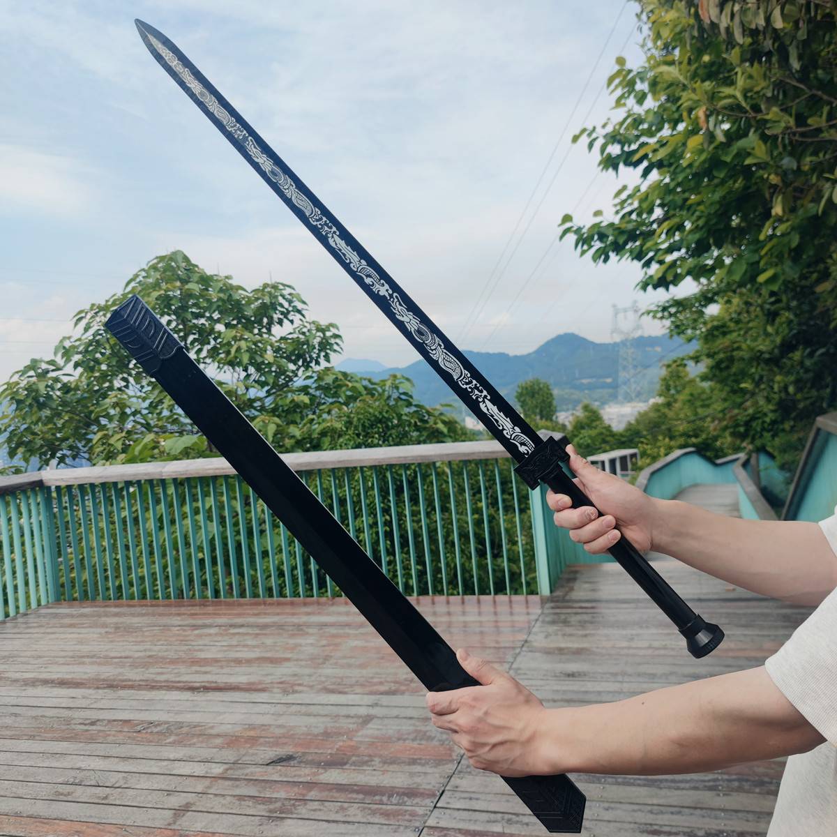 Bamboo wood sword with sheath practice solid wood all bamboo kendo equipment performance sword ancient style prop boys, children, toys sword
