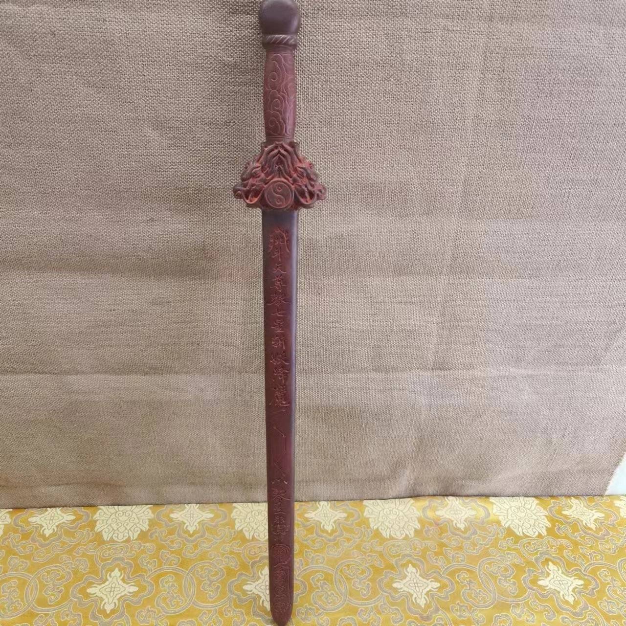 Sixty-eight centimetres of saber