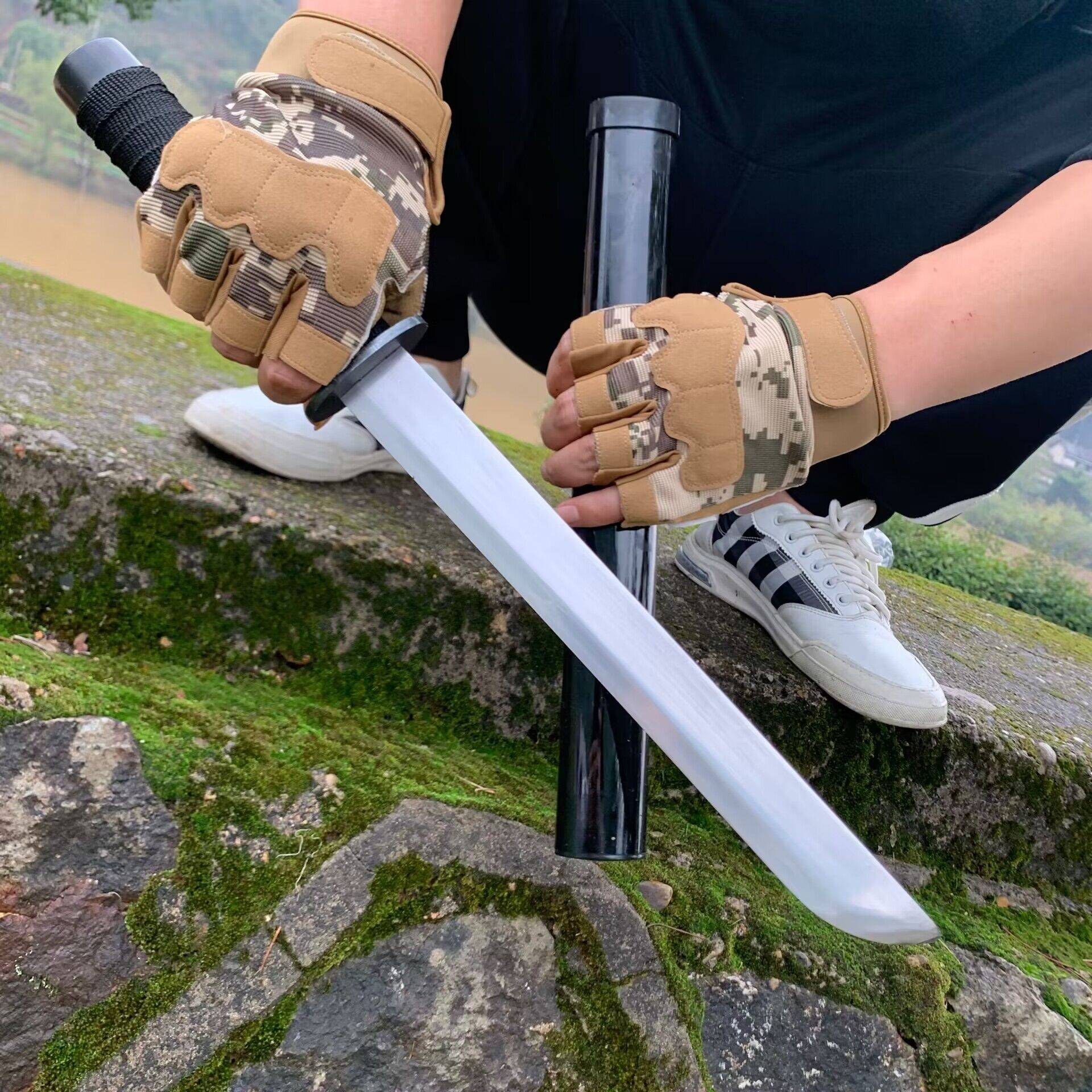 Legal Kendo Sword and Manganese Steel short wasteland film and television real knife high -carbon steel short knife exercise without opening